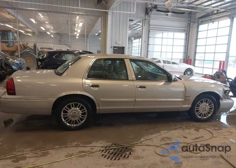 2010 Mercury Grand Marquis Ls (Fleet Only) from USA, damaged, VIN 2MEBM7FV7AX622007
